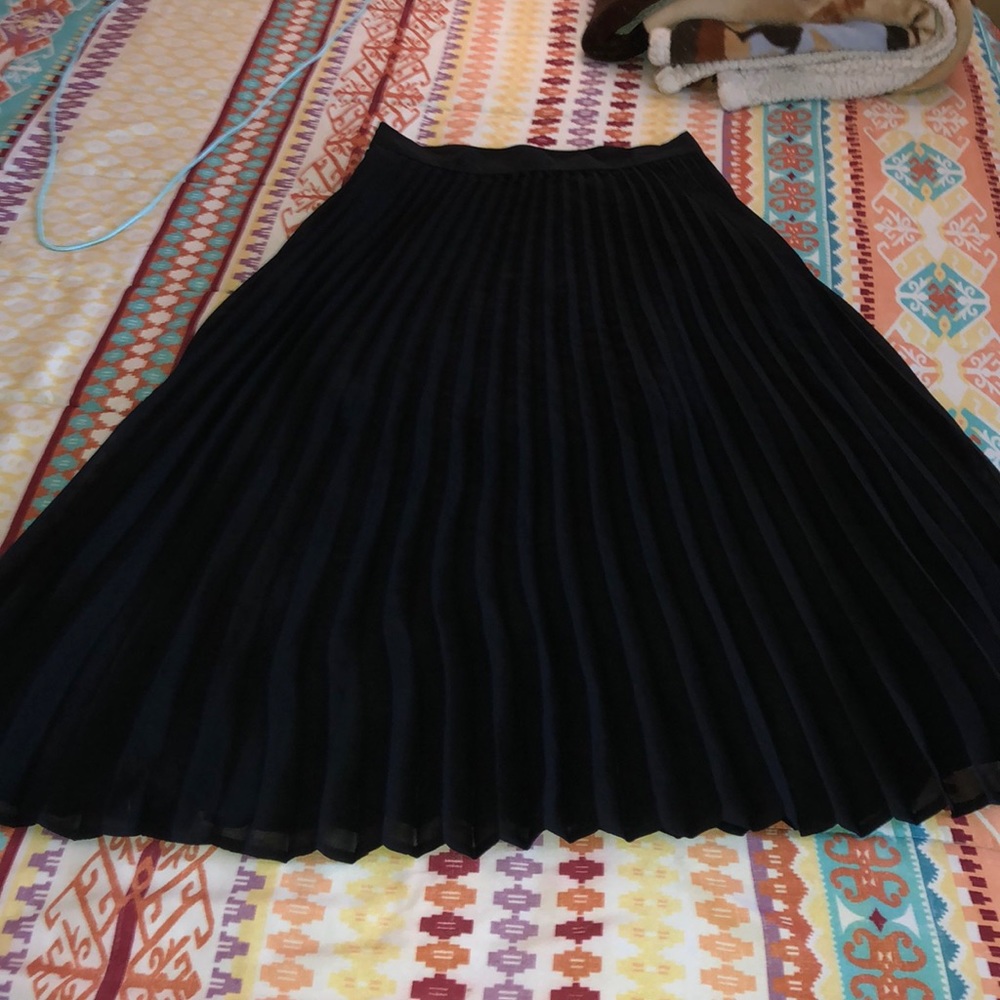Accordion skirt
